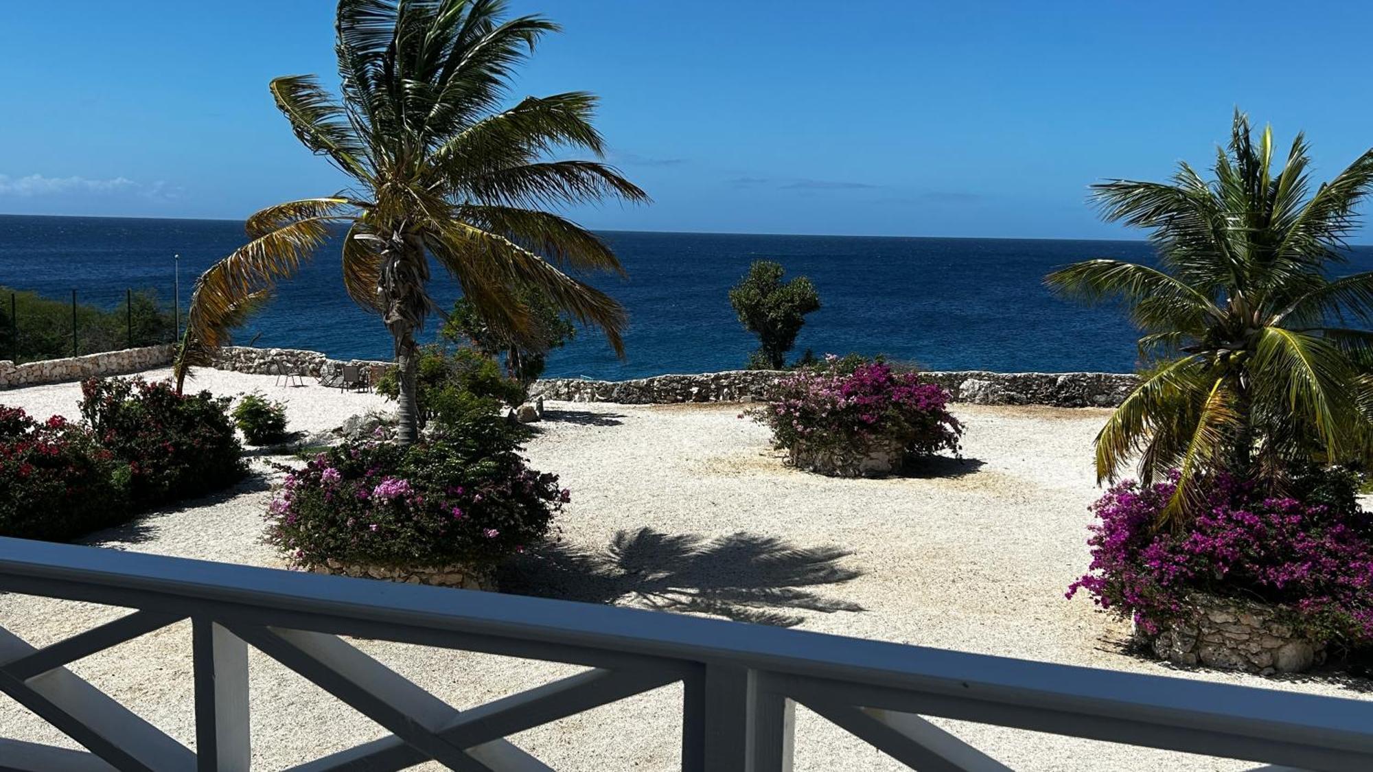 Marazul Dive Resort. 3 Bedroom Seafront House. Dive, Snorkel, Enjoy Amazing Sunsets Westpunt 外观 照片